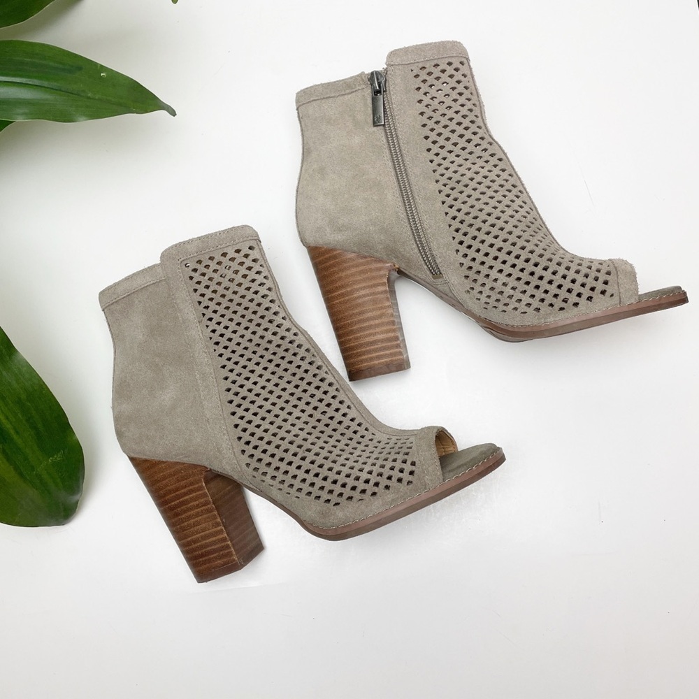 Lucky Brand Lakyn Peep Toe Perforated Heel Bootie 6.5
